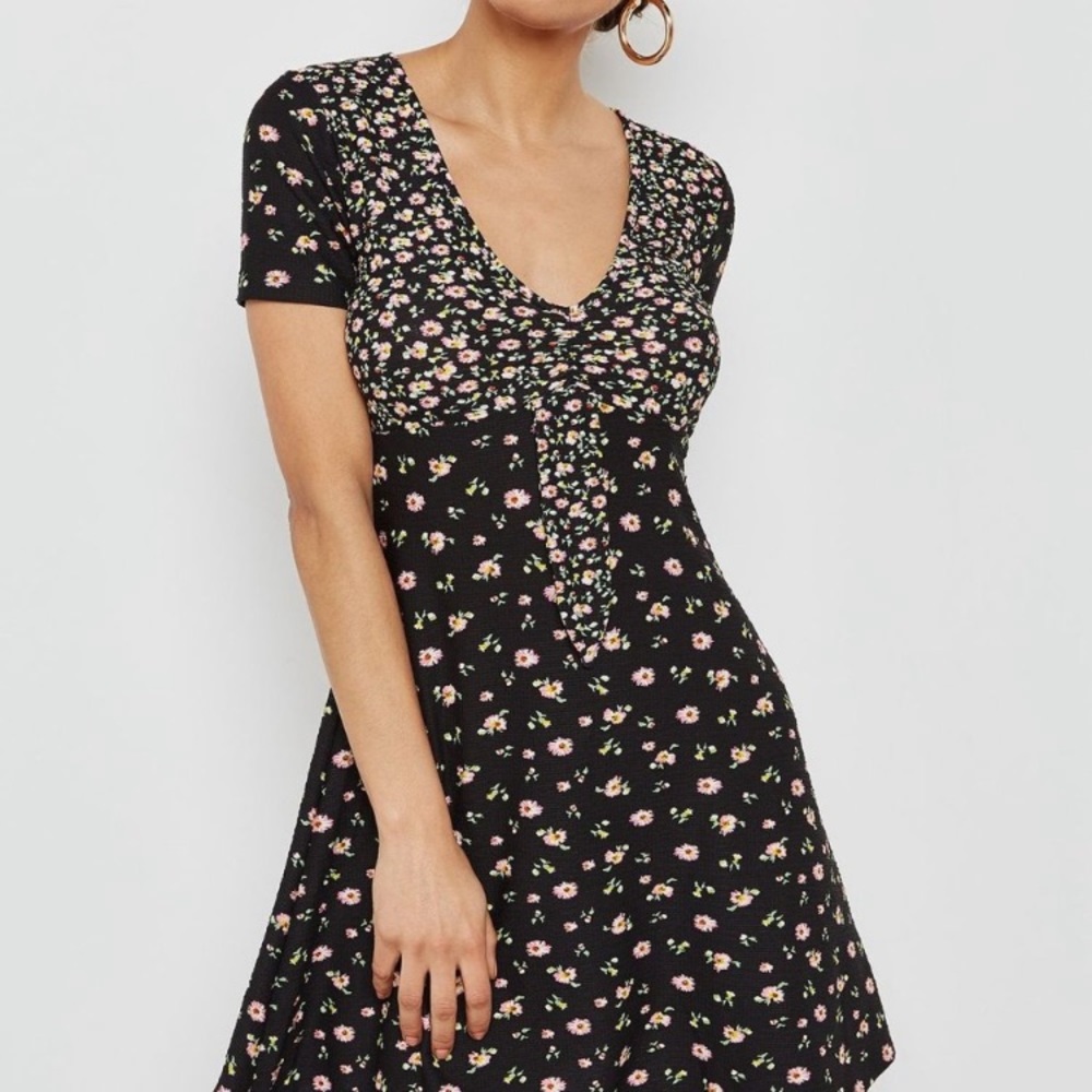TOPSHOP Front Tie Dark Floral Mini/Midi Cottagecore Dress EUC